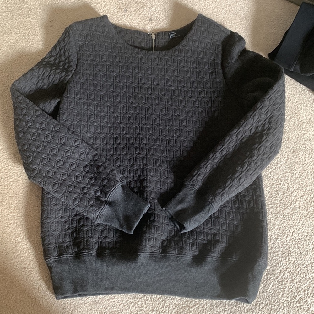 GAP Quilted Dark Gray Sweater Zipper Back